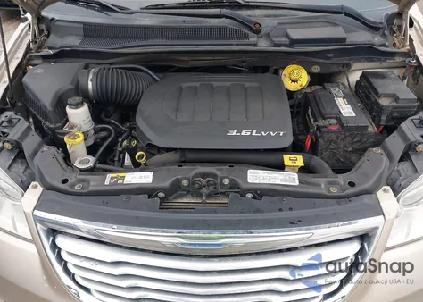 2015 Chrysler Town & Country Limited Platinum from USA, damaged, VIN 2C4RC1GG0FR728861